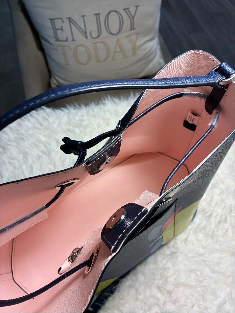 Kate Spade Floral Print Bucket Bag .